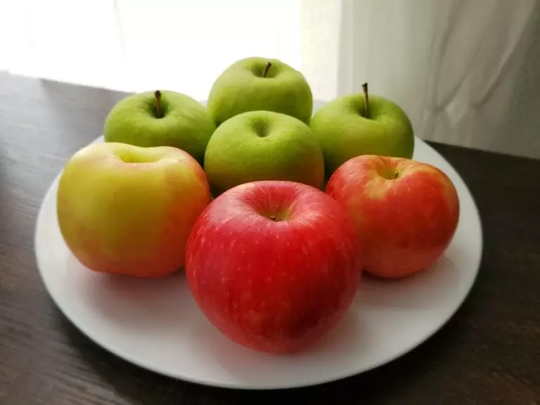 Various Apples