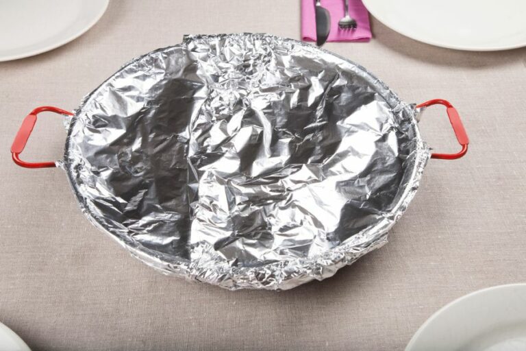 Can You Put Aluminum Foil in a Slow Cooker? (Plus 6 Reason You Might