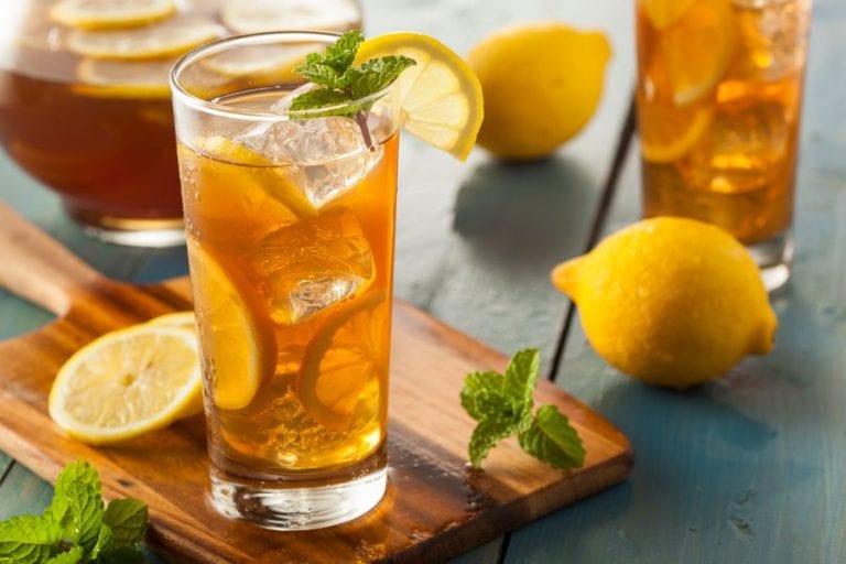 Iced Tea with Lemon