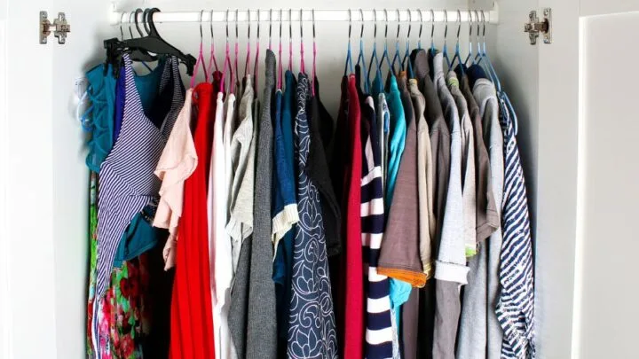3 Ways to Get Rid of the Mothball Smell from Clothes (Without Washing)