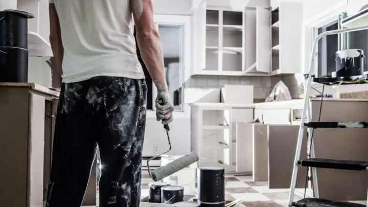 How to Keep Paint From Peeling Off of Your Cabinets