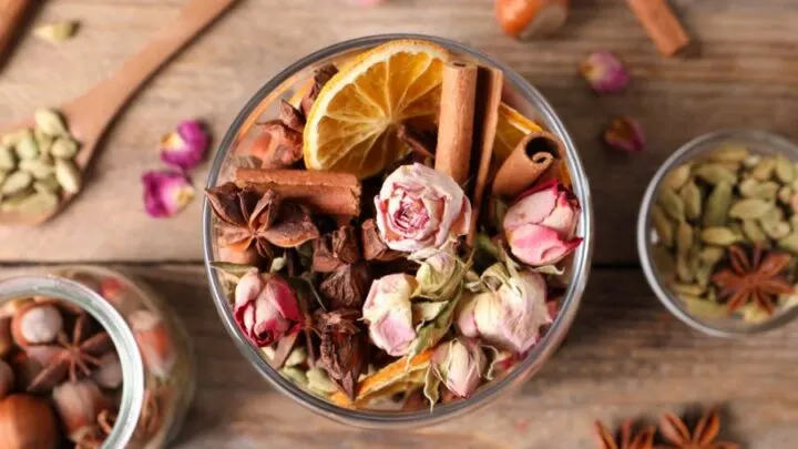 Simple Tips to Make Potpourri Smell Stronger