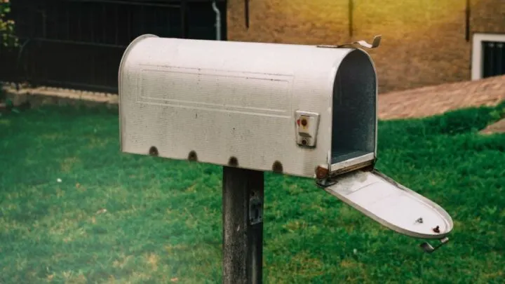 Why Your Mailbox Will Not Stay Closed (Plus Simple Fixes to Try)