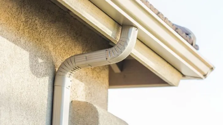 Gutter Apron vs. Drip Edge (The Key Differences)