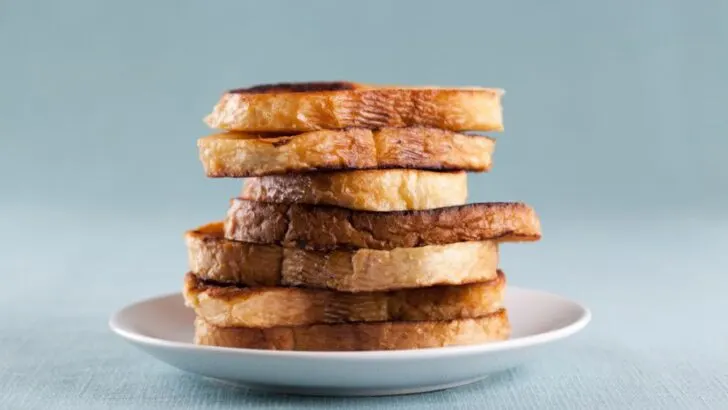 Can You Reheat French Toast? (5 Simple Methods)