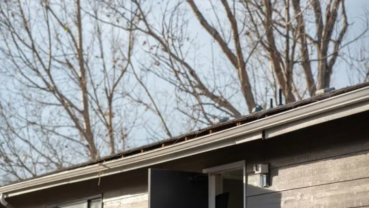 How to Fix a Sagging Gutter (A Step-By-Step Guide)
