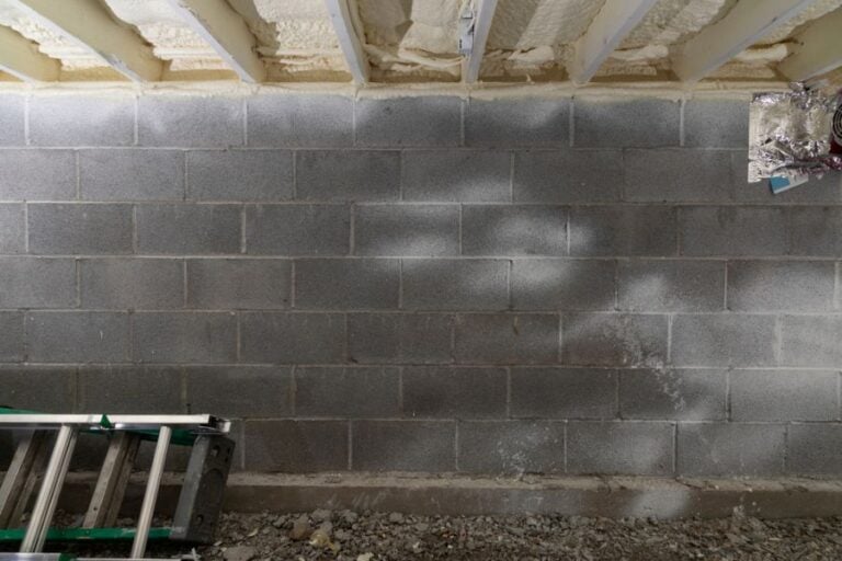 Spray Foam Insulation on Ceiling of Crawl Space