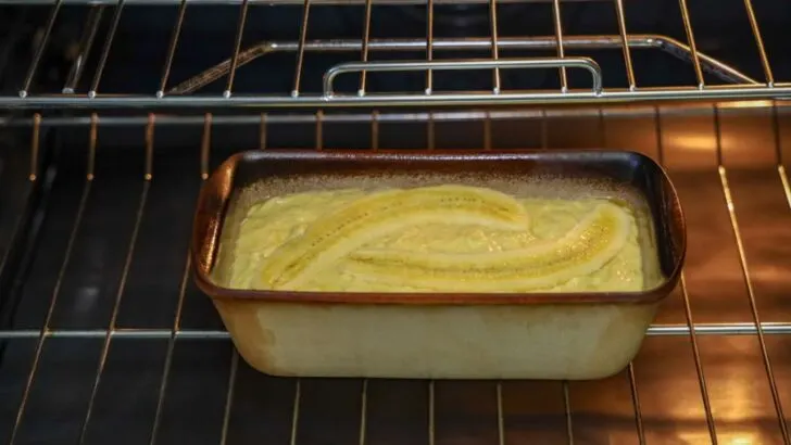How to Fix Wet Banana Bread (11 Solutions)